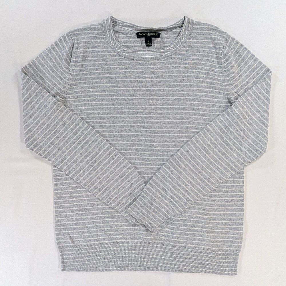 Banana Republic Women's Gray and White Striped Crewneck Sweater Preppy
